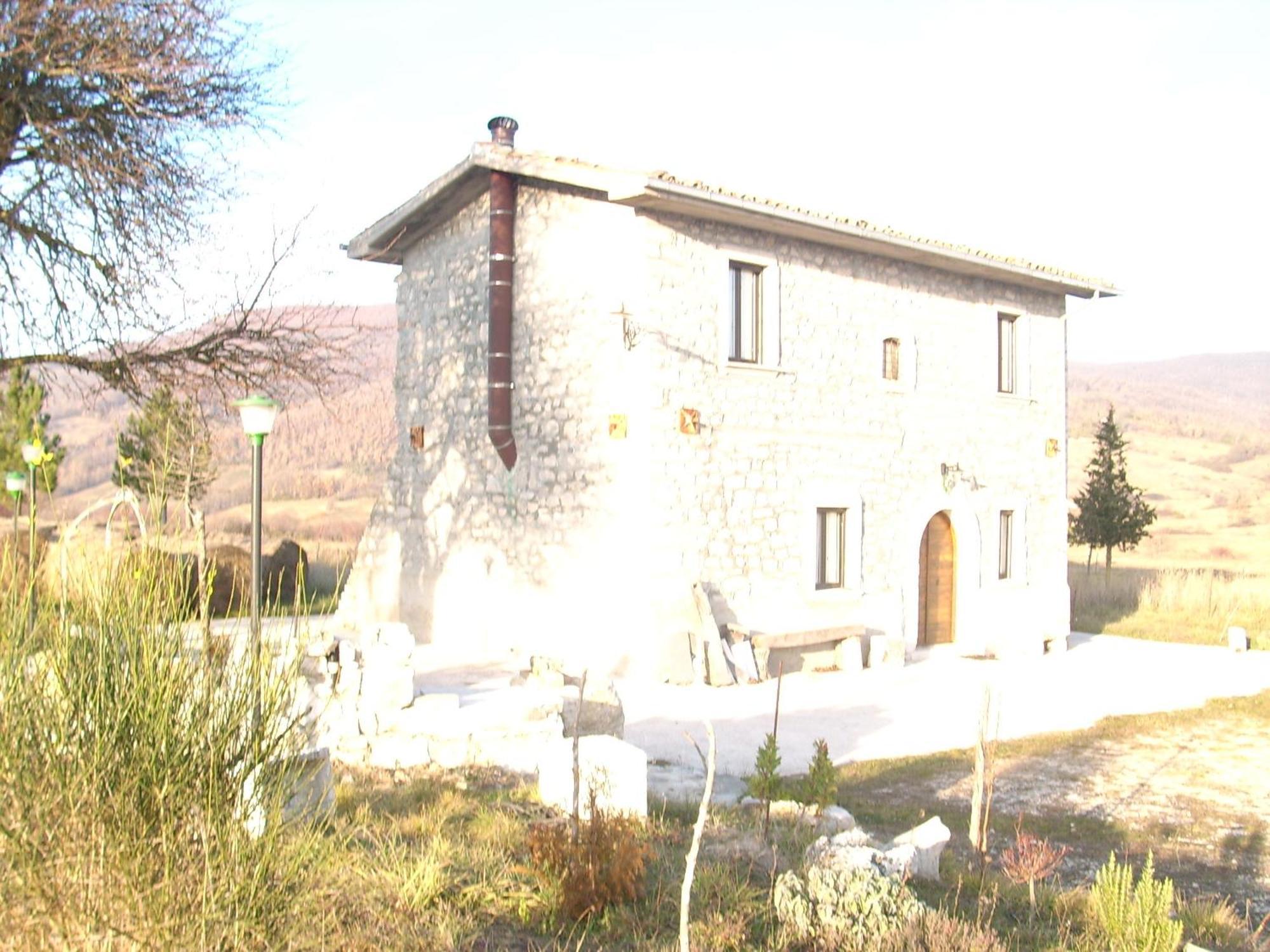 Villa Casino Tonti Iarussi à Forlì del Sannio Extérieur photo